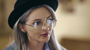 Transfixed: An Unforgettable Wedding Day Encounter with Lola